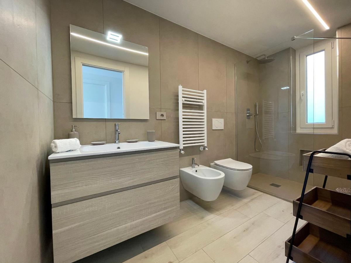 Апартаменты Casa Irene Terrazza Vista Mare E Garage Портовенере Экстерьер фото